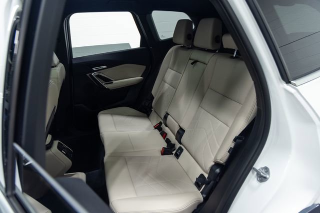 Used 2025 BMW X1 xDrive28i w/ Technology Package image 23