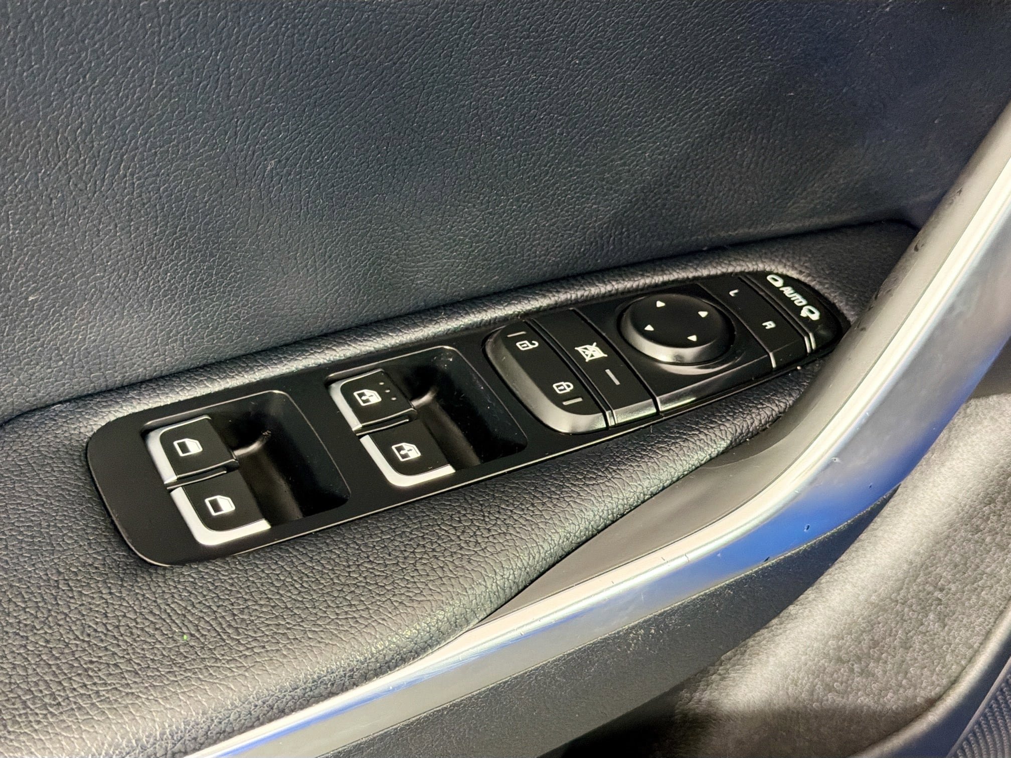 Used 2021 Kia Stinger GT AWD/4WD image 16