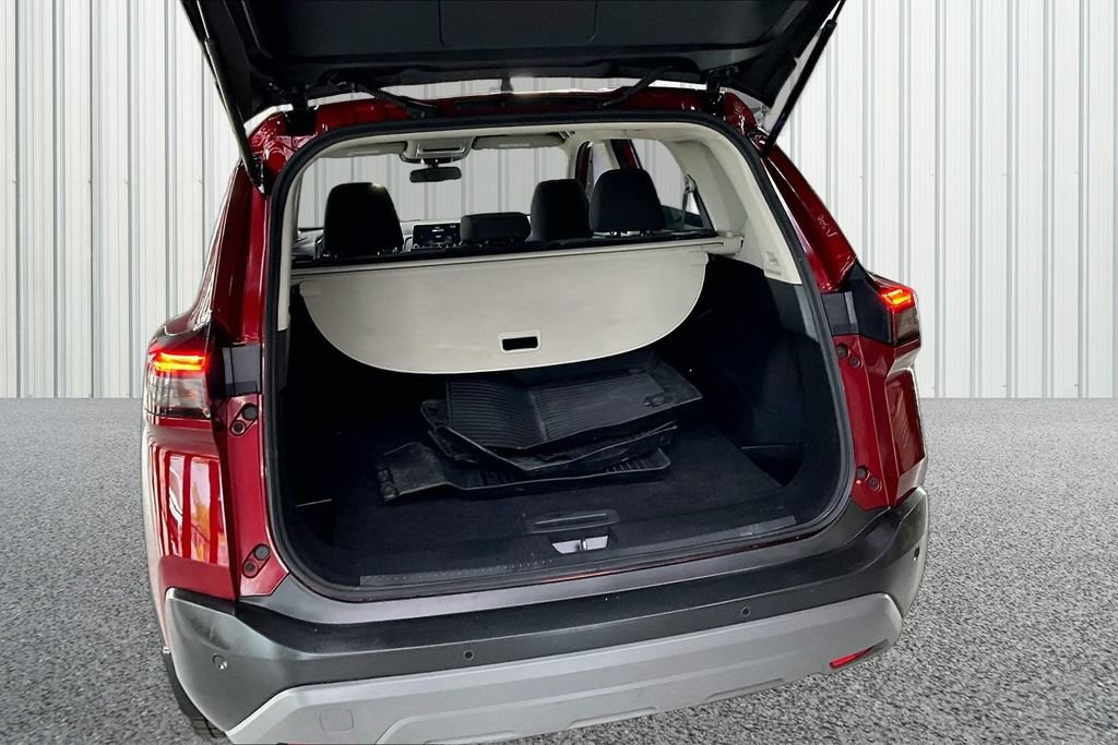 Used 2022 Nissan Rogue S AWD/4WD image 23