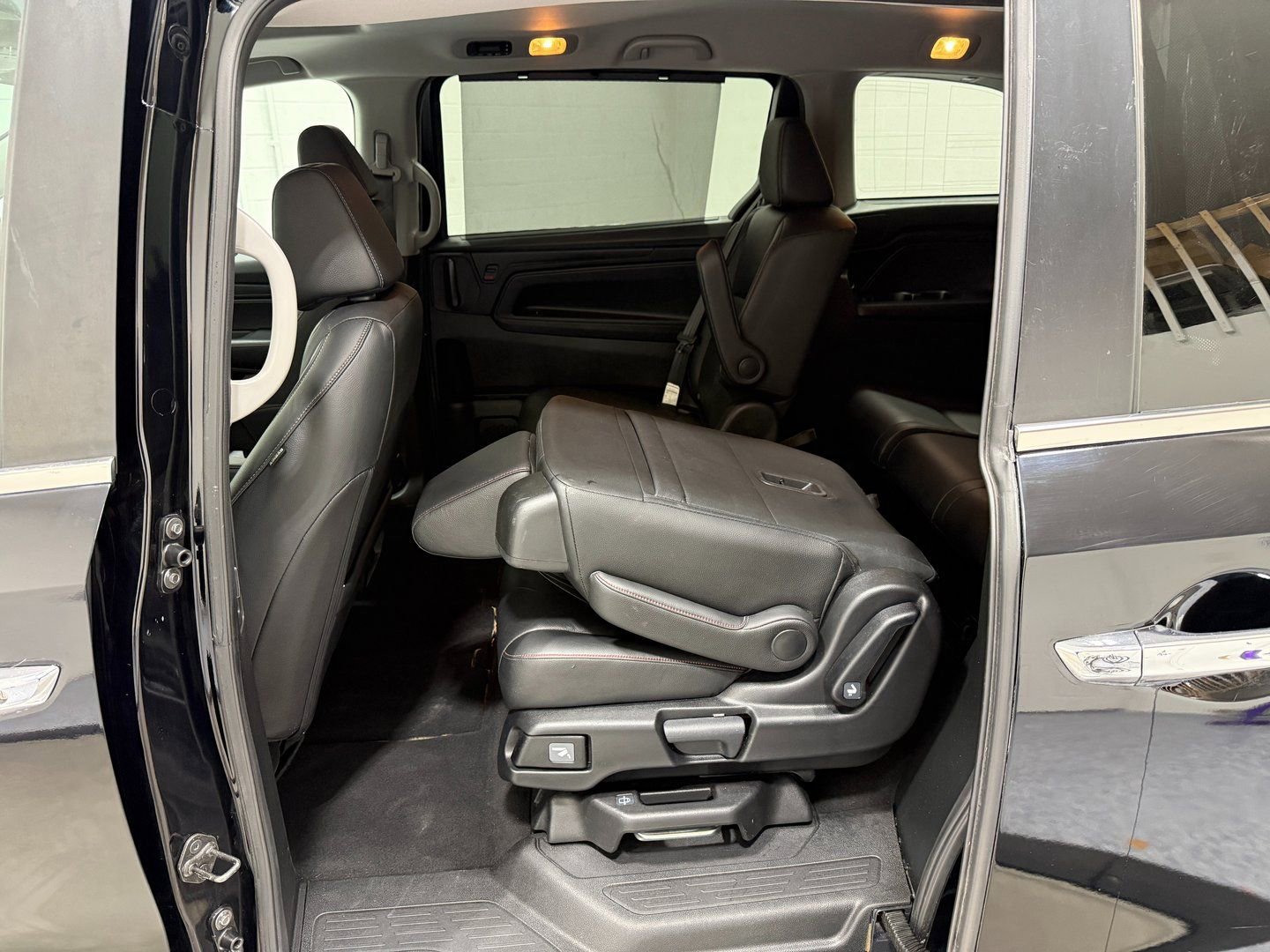 Used 2023 Honda Odyssey EX-L image 39