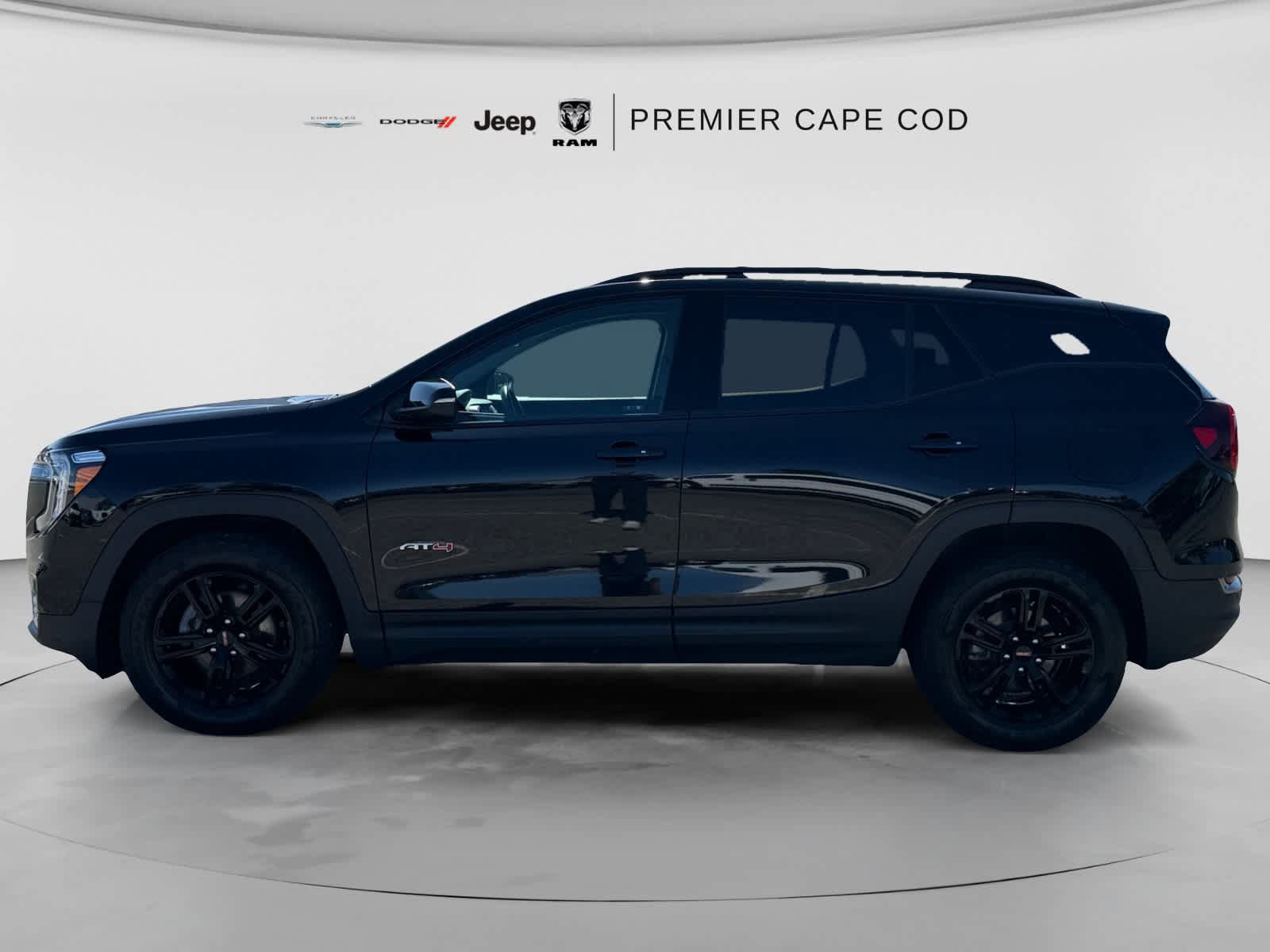 Used 2023 GMC Terrain AT4 w/ Infotainment Package II AWD/4WD image 5
