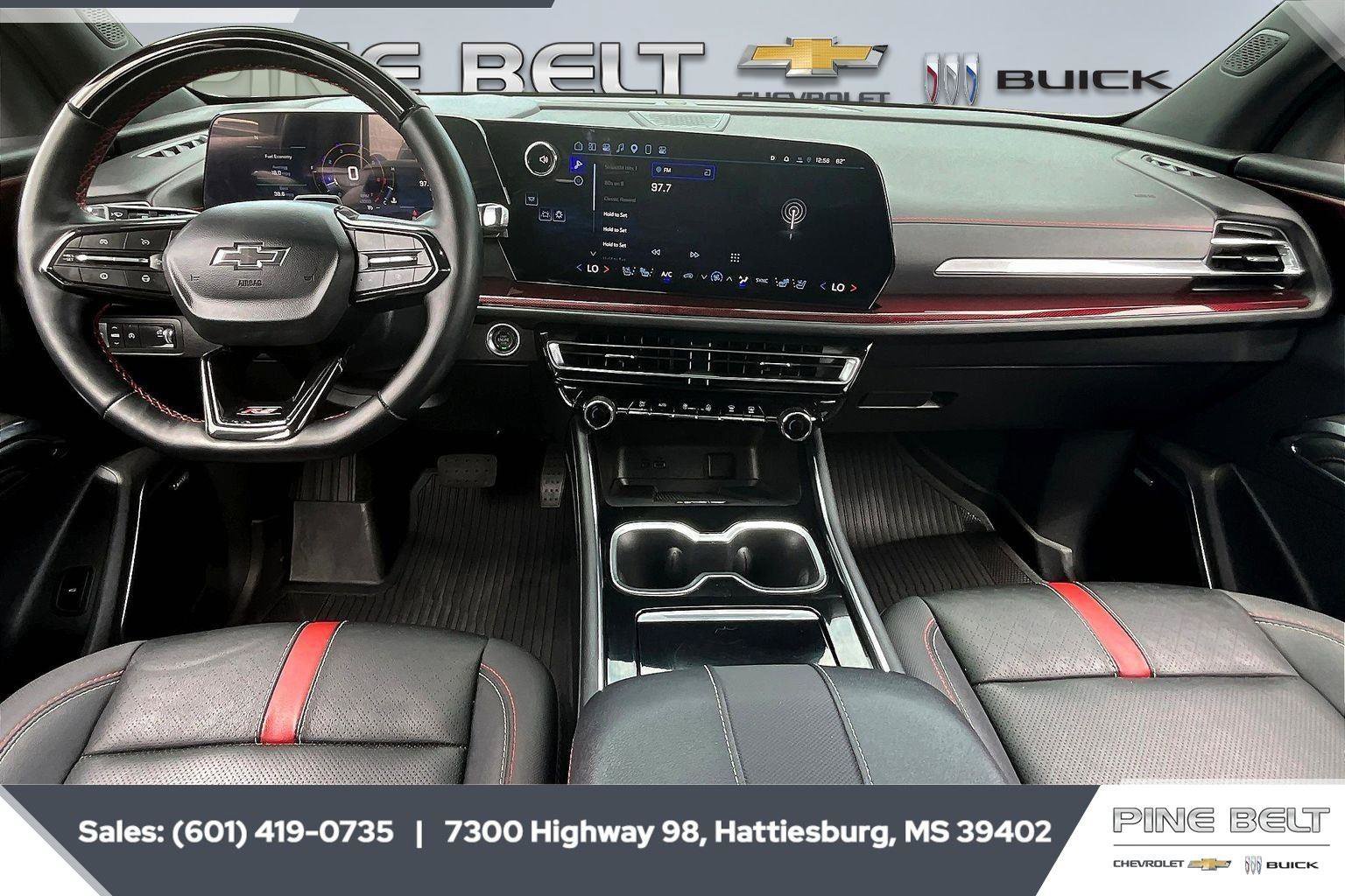 Used 2025 Chevrolet Traverse RS w/ LPO, Floor Liner Package image 13