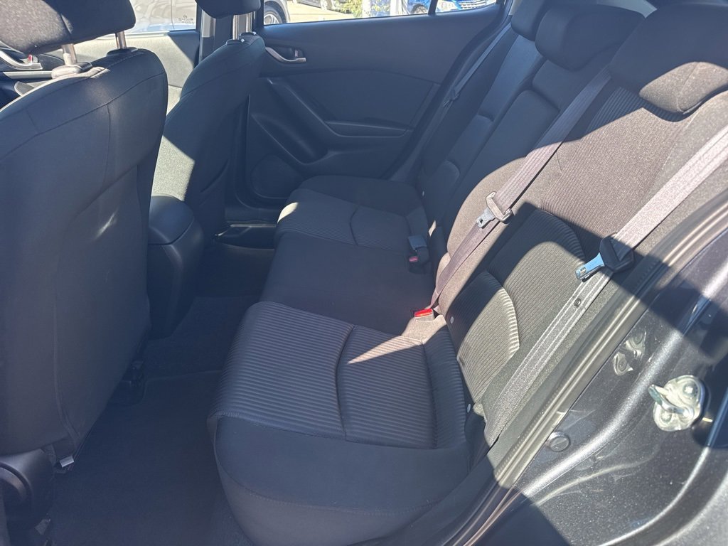 Used 2015 MAZDA MAZDA3 i Touring image 6