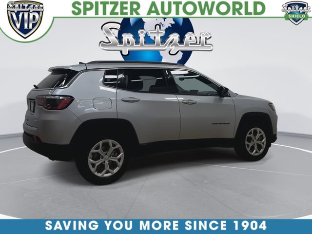 Used 2024 Jeep Compass Latitude AWD/4WD image 10