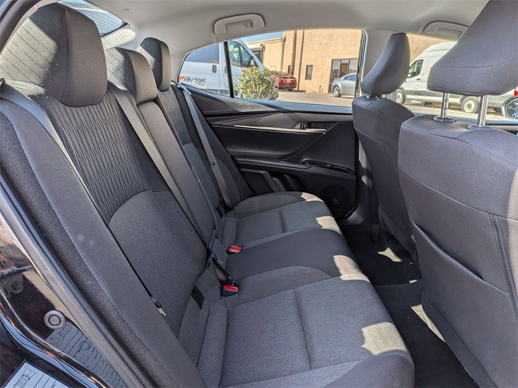 Used 2025 Toyota Camry LE image 29