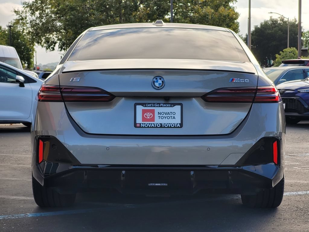 Used 2024 BMW i5 M60 w/ Premium Package AWD/4WD image 5