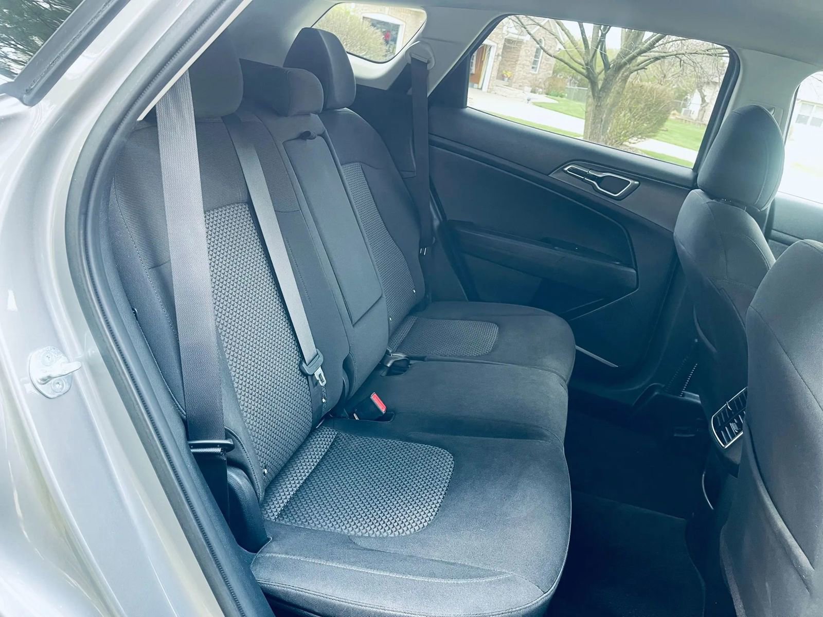 Used 2023 Kia Sportage LX image 23