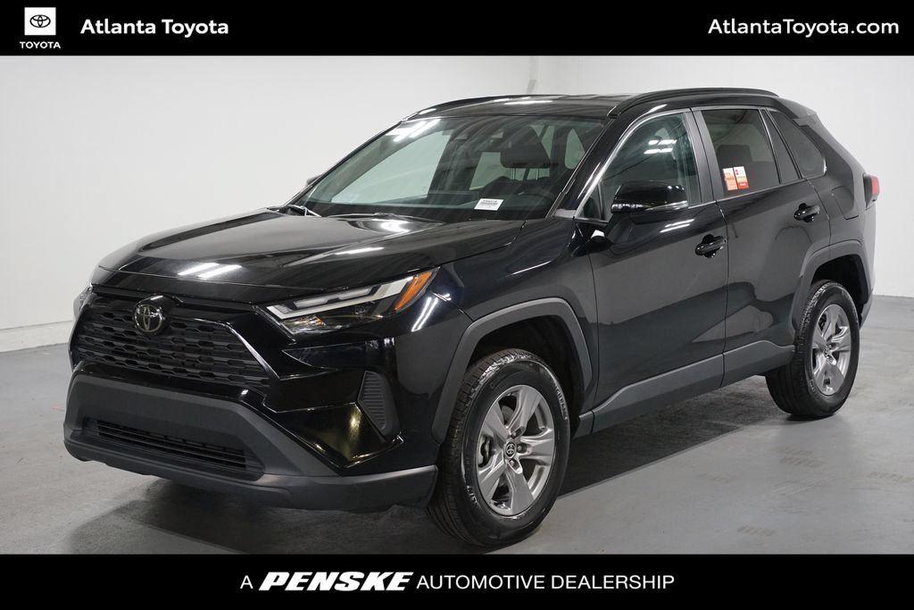 Certified 2025 Toyota RAV4 XLE FWD image 1