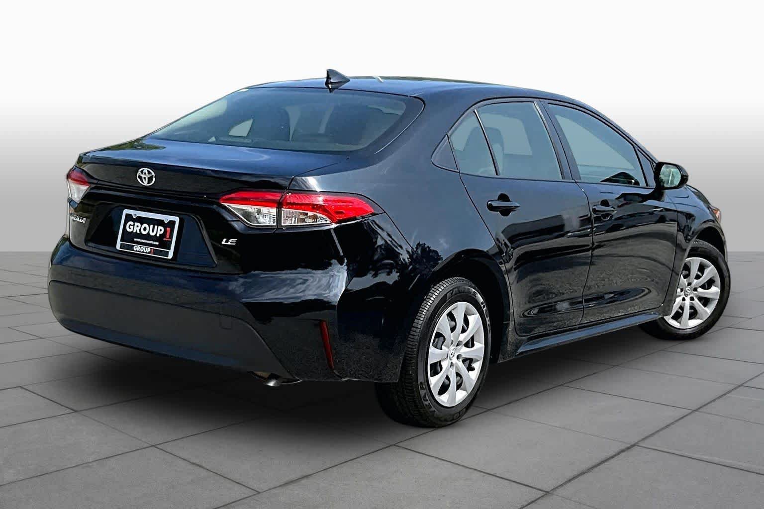 Used 2024 Toyota Corolla LE FWD image 25