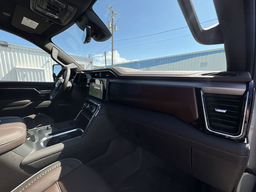 New 2026 GMC Sierra 3500 Denali w/ Denali Reserve Package image 30