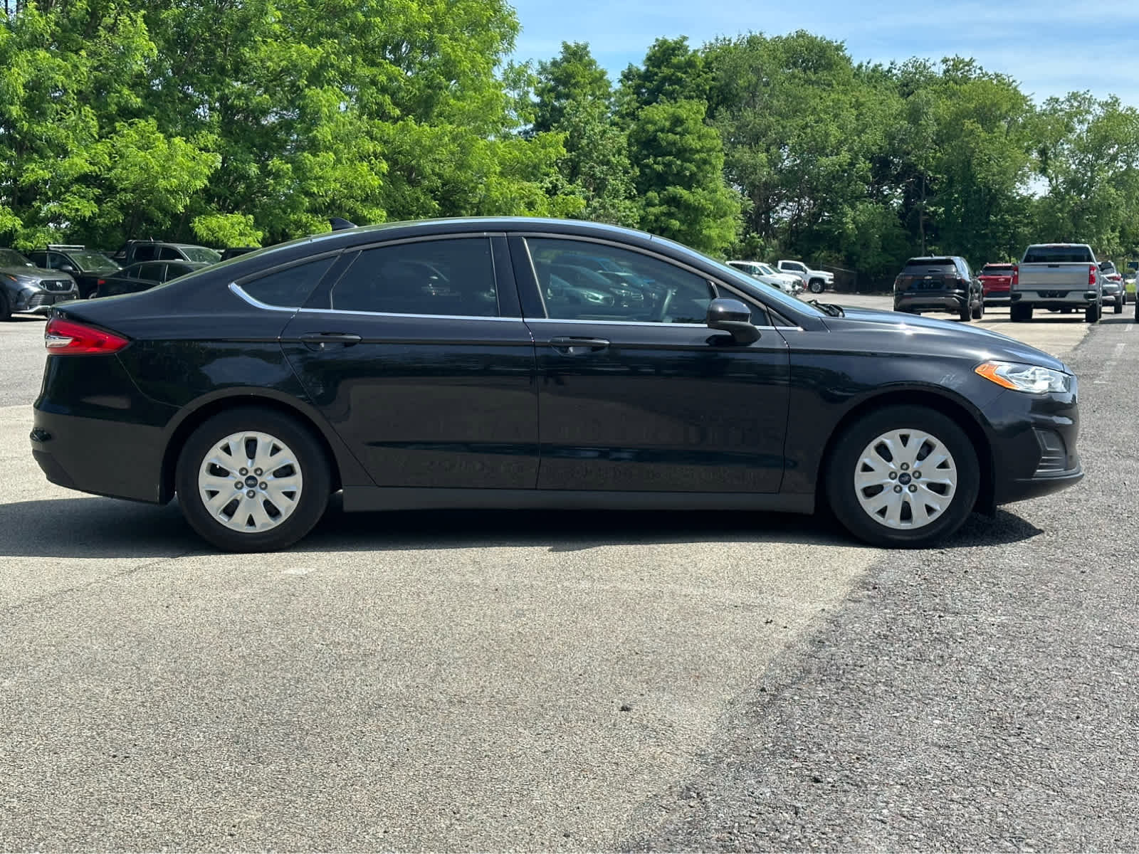 Used 2020 Ford Fusion S FWD image 3