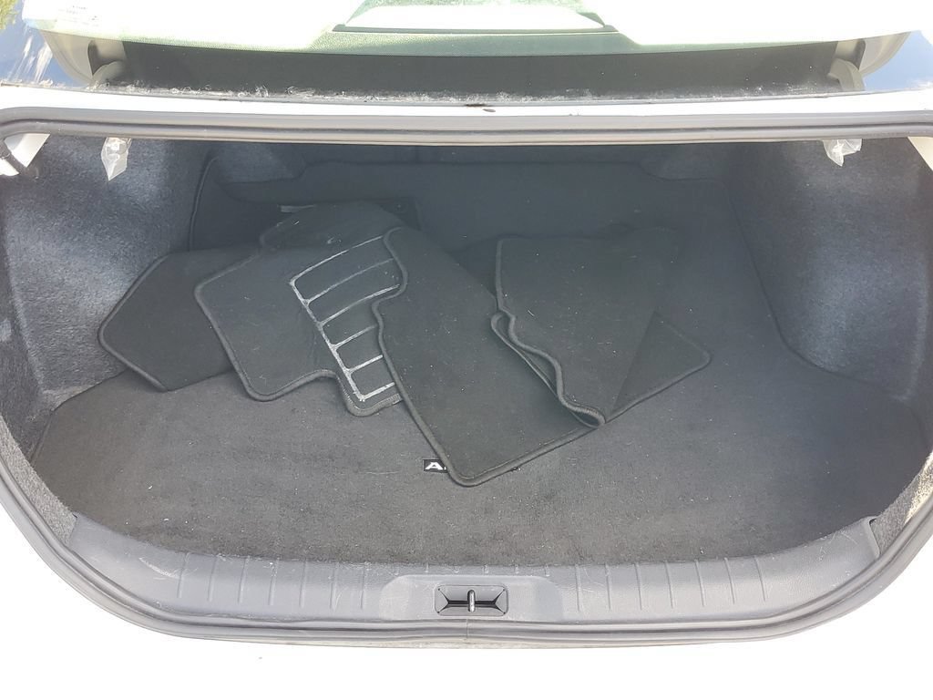 Used 2024 Nissan Altima 2.5 S FWD image 8