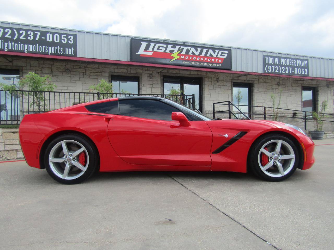 Used 2014 Chevrolet Corvette Stingray Coupe w/ 3LT Preferred Equipment Group RWD image 6