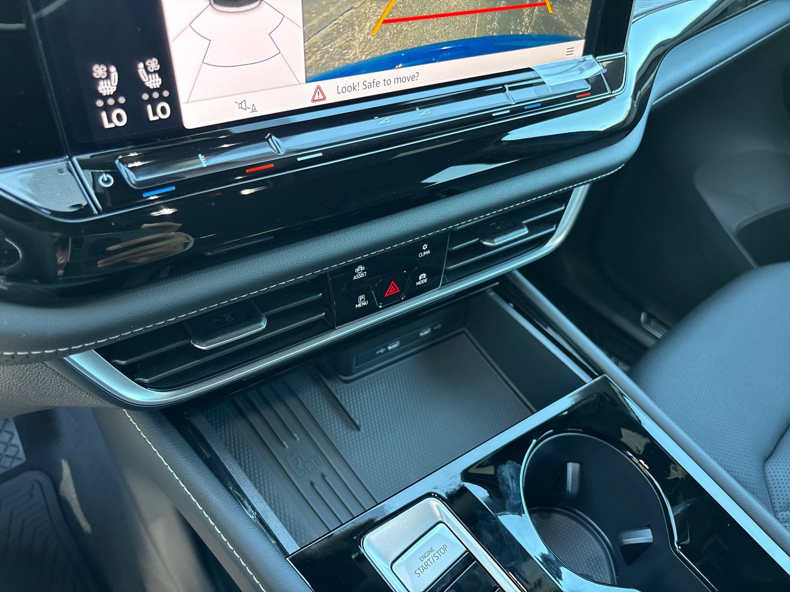 New 2026 Volkswagen Atlas Cross Sport SE AWD/4WD image 21