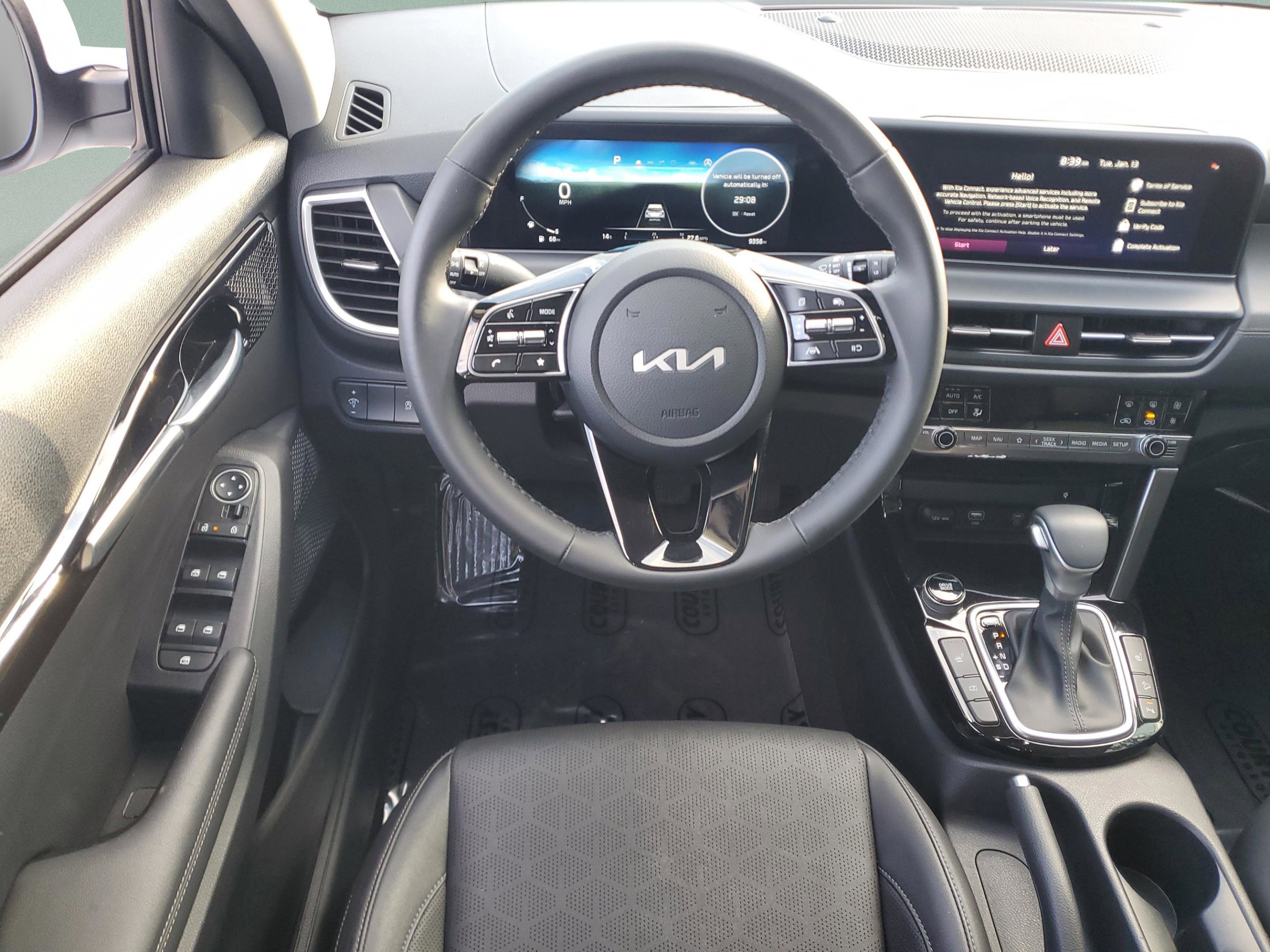 Certified 2025 Kia Seltos EX w/ EX Sunroof Package image 13