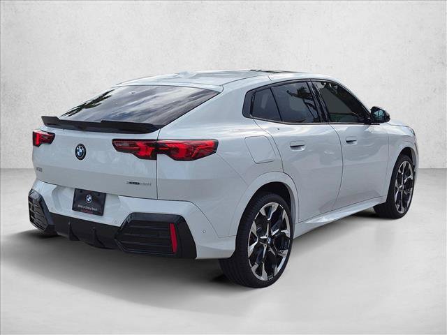 New 2026 BMW X2 xDrive28i w/ Technology Package AWD/4WD image 2