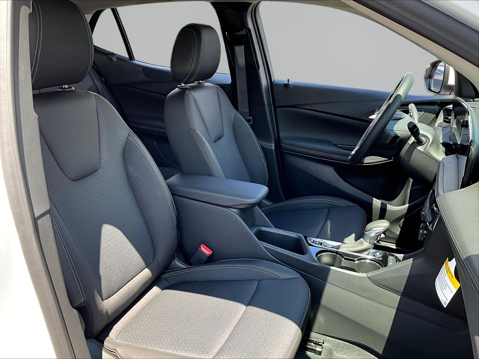 New 2026 Buick Encore GX Preferred w/ Comfort Package AWD/4WD image 19