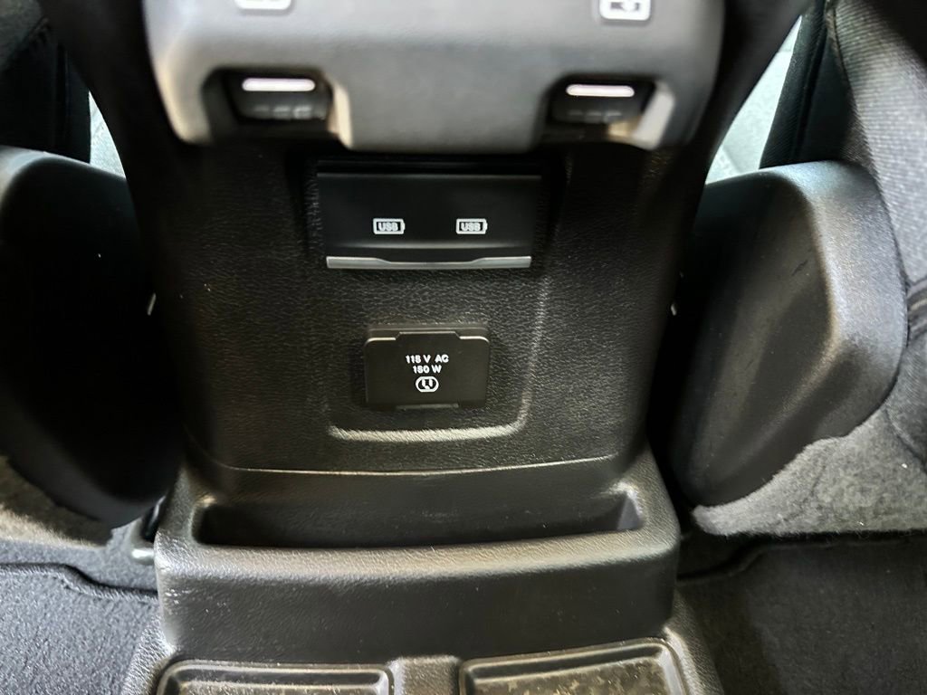 Used 2025 Jeep Wrangler Unlimited Sahara w/ Safety Group image 14