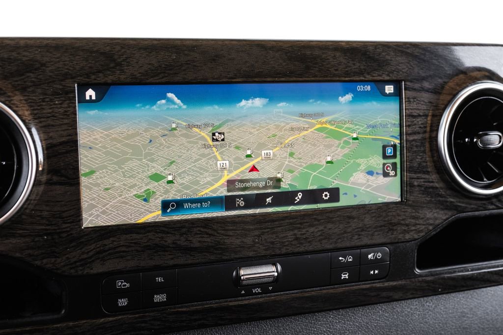 Used 2020 Mercedes-Benz Sprinter 3500 w/ Windows All Around Package image 18