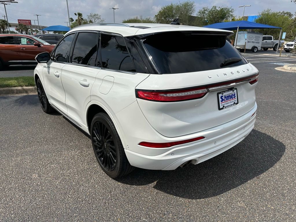 Used 2022 Lincoln Corsair Reserve w/ Luxury Package FWD image 4