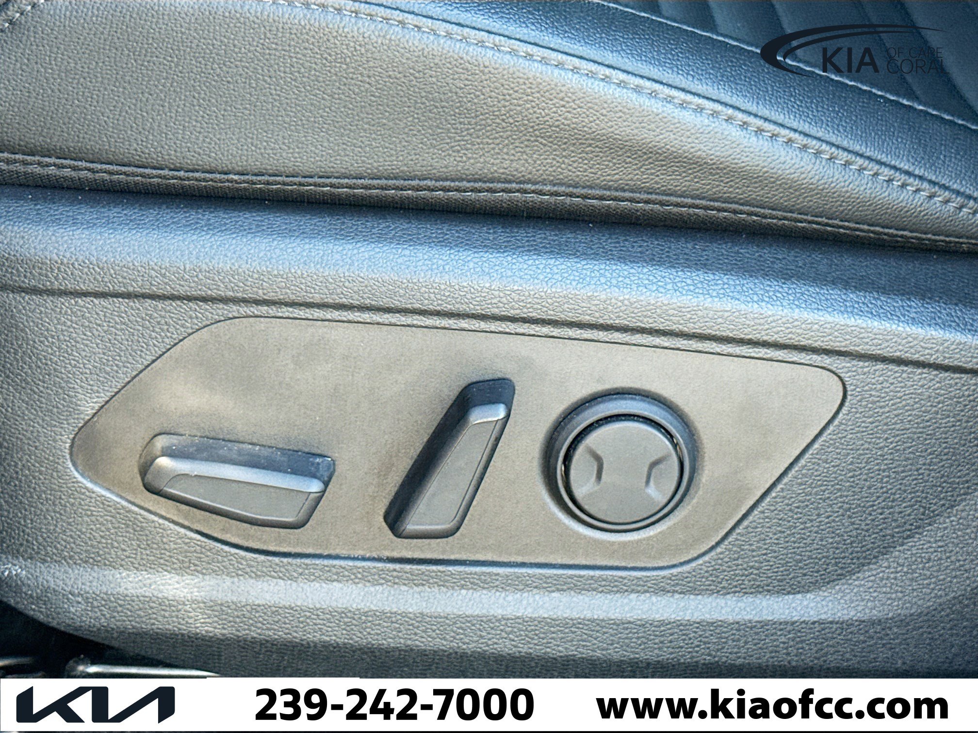 Certified 2025 Kia Sportage SX image 24