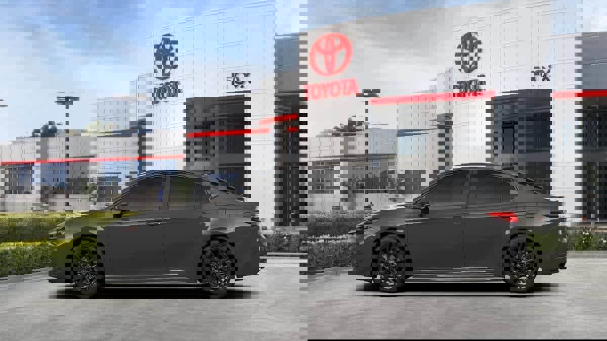 New 2026 Toyota Camry SE FWD image 4