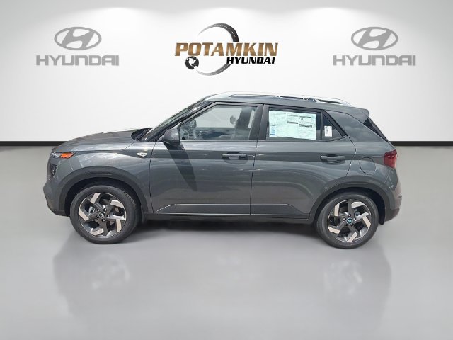 New 2026 Hyundai Venue SEL FWD image 8