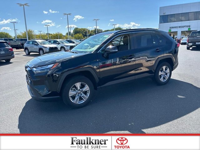 Used 2025 Toyota RAV4 XLE AWD/4WD image 18