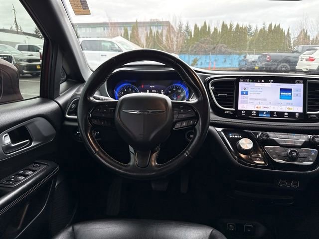 Used 2021 Chrysler Pacifica Touring w/ S Appearance Package image 21