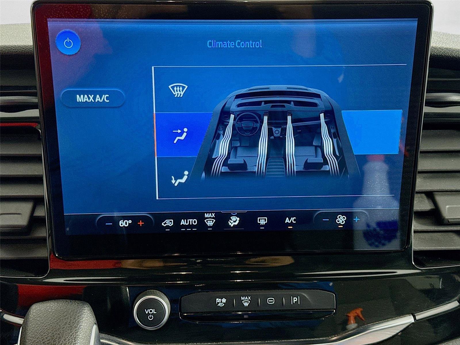 Used 2024 Ford Transit 350 XLT image 14