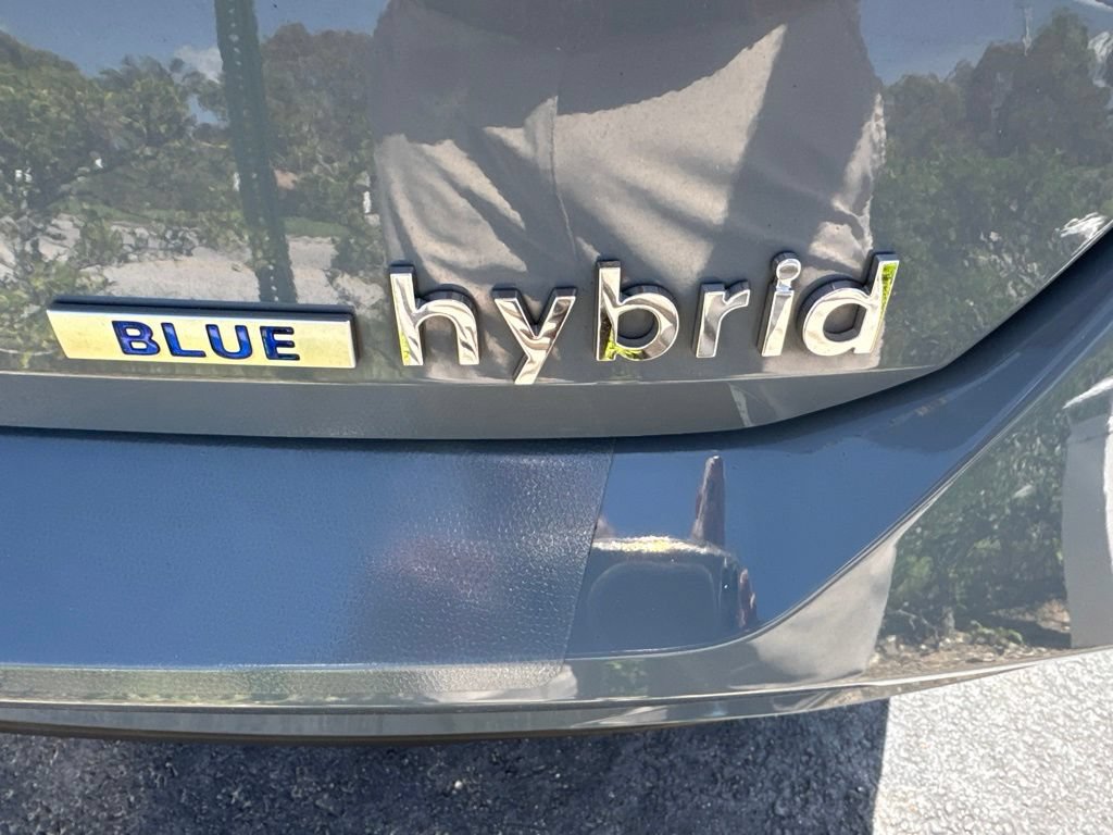 Used 2021 Hyundai Elantra Blue FWD image 19