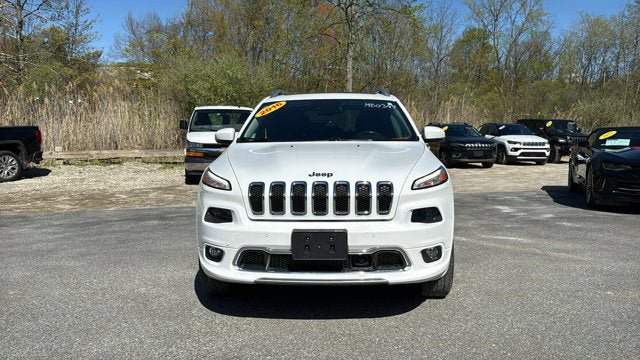 Used 2016 Jeep Cherokee Overland w/ Technology Group AWD/4WD image 3