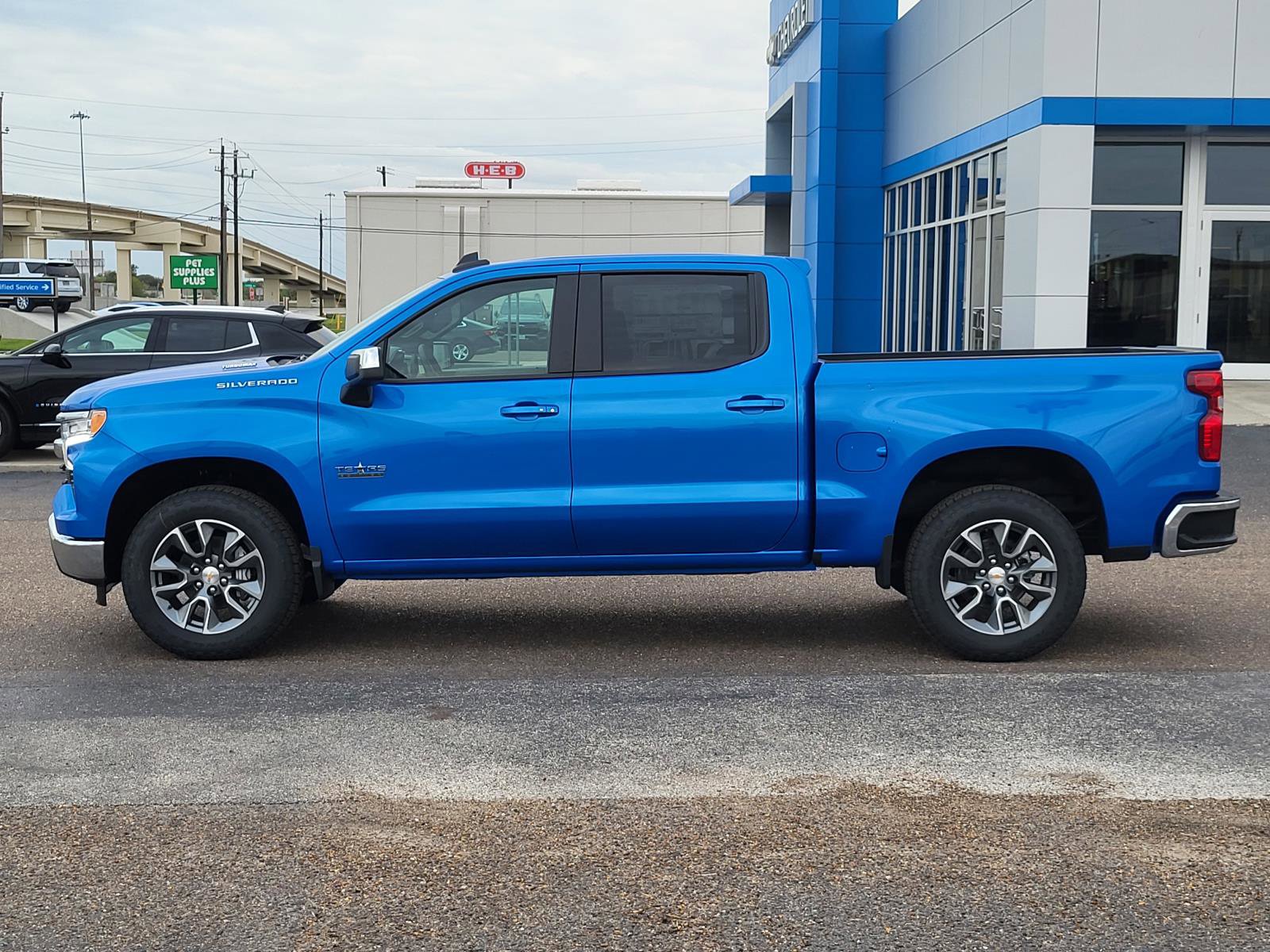 New 2026 Chevrolet Silverado 1500 LT w/ Texas Edition Plus image 2