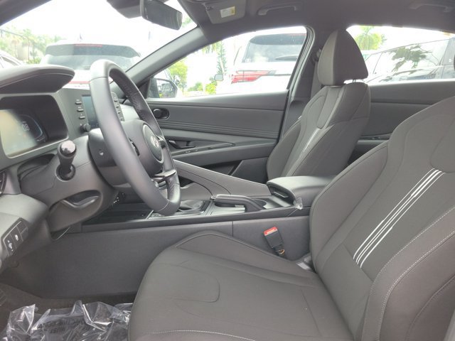 Used 2026 Hyundai Elantra Sport FWD image 14