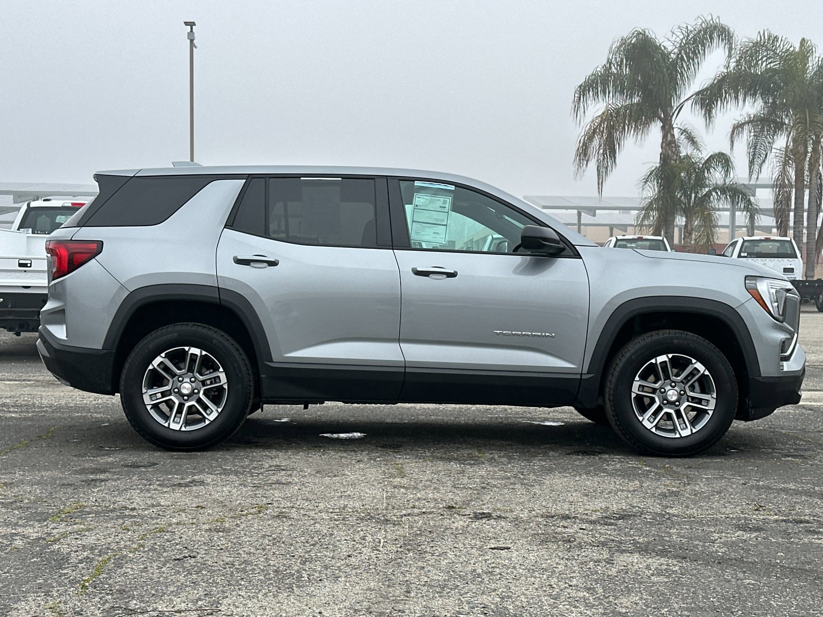 Used 2025 GMC Terrain Elevation image 3