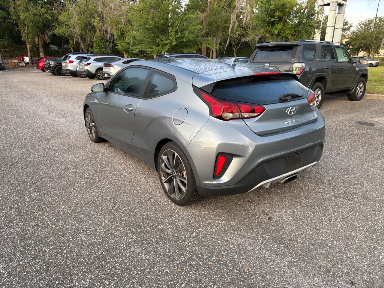 Used 2021 Hyundai Veloster 2.0 Premium FWD image 3