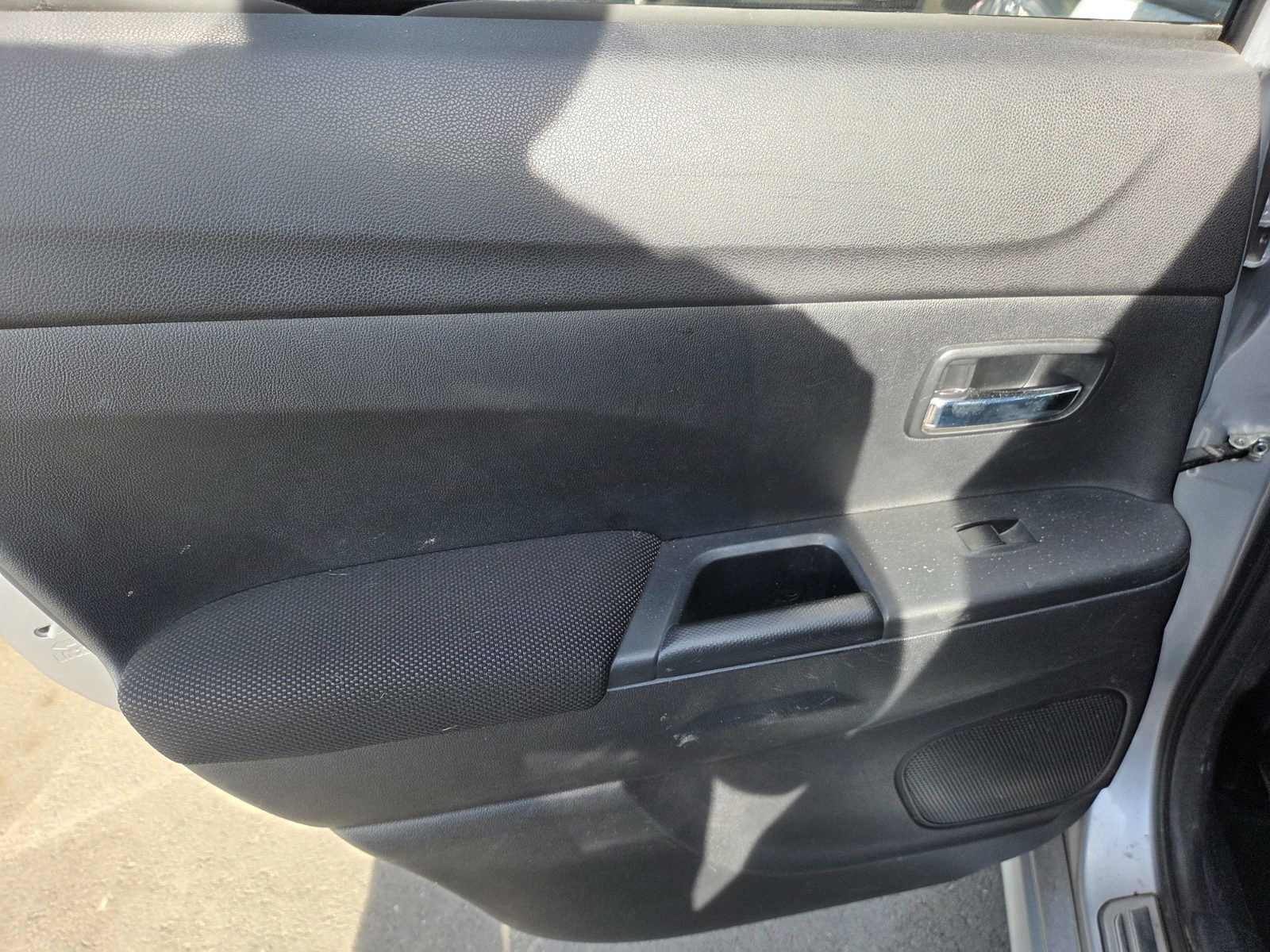 Used 2011 Mitsubishi Outlander Sport SE image 9