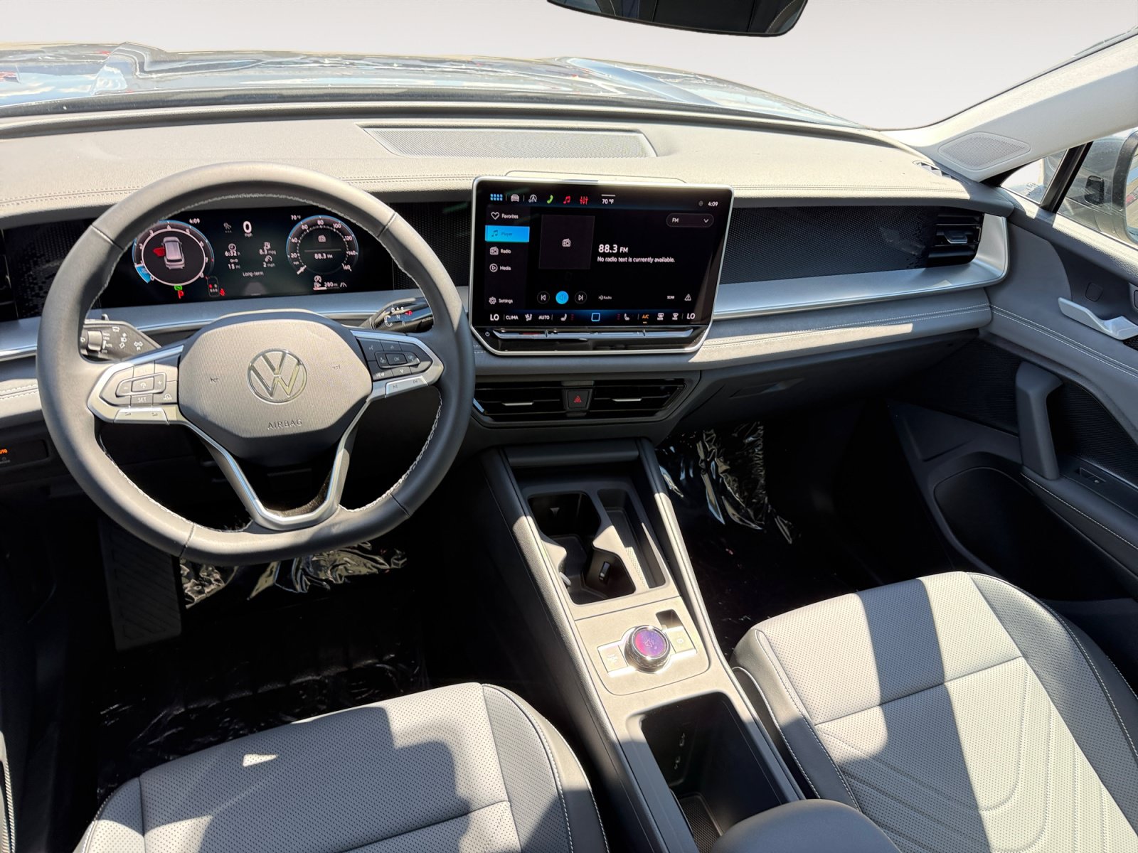 New 2026 Volkswagen Tiguan SE AWD/4WD image 15