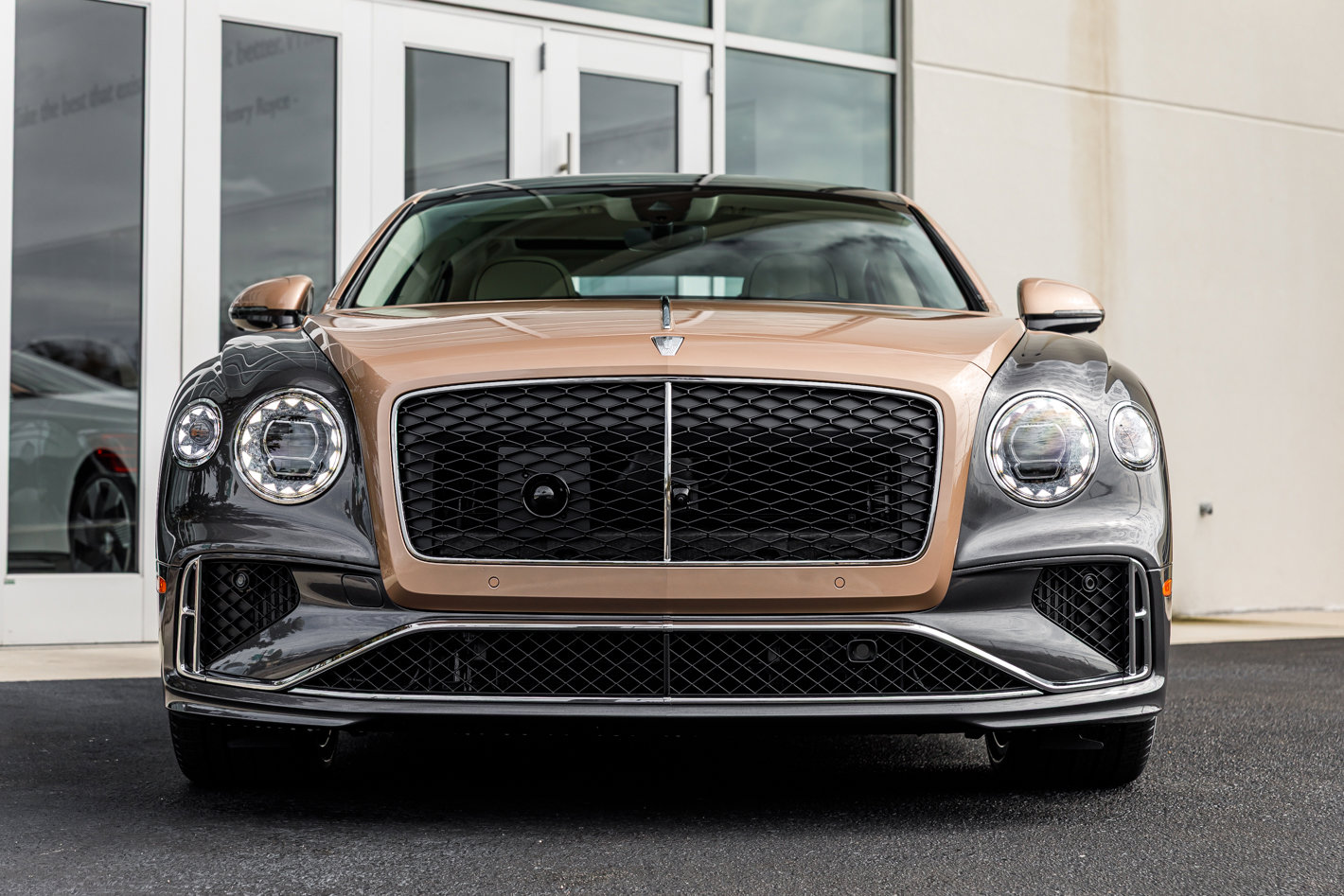 New 2026 Bentley Flying Spur Plug-In Hybrid image 2