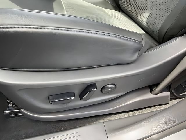 Used 2023 Nissan Ariya FWD image 25