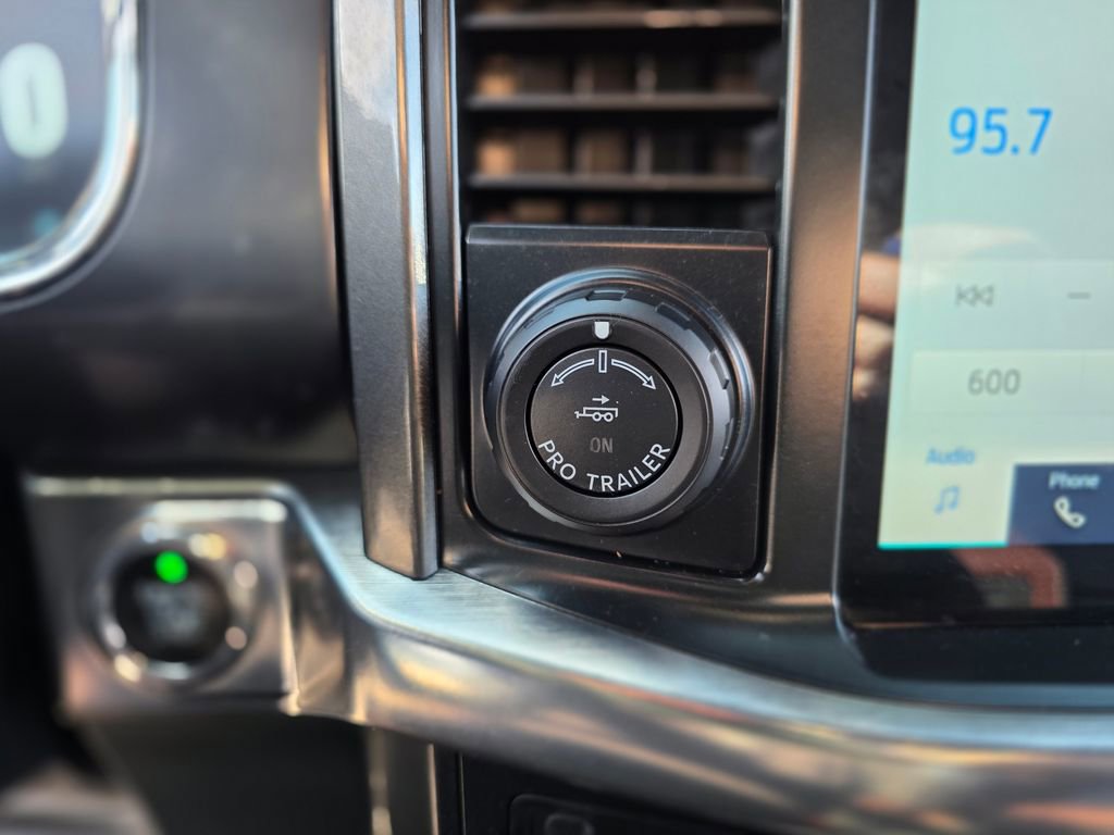 Used 2023 Ford F150 Lariat image 32