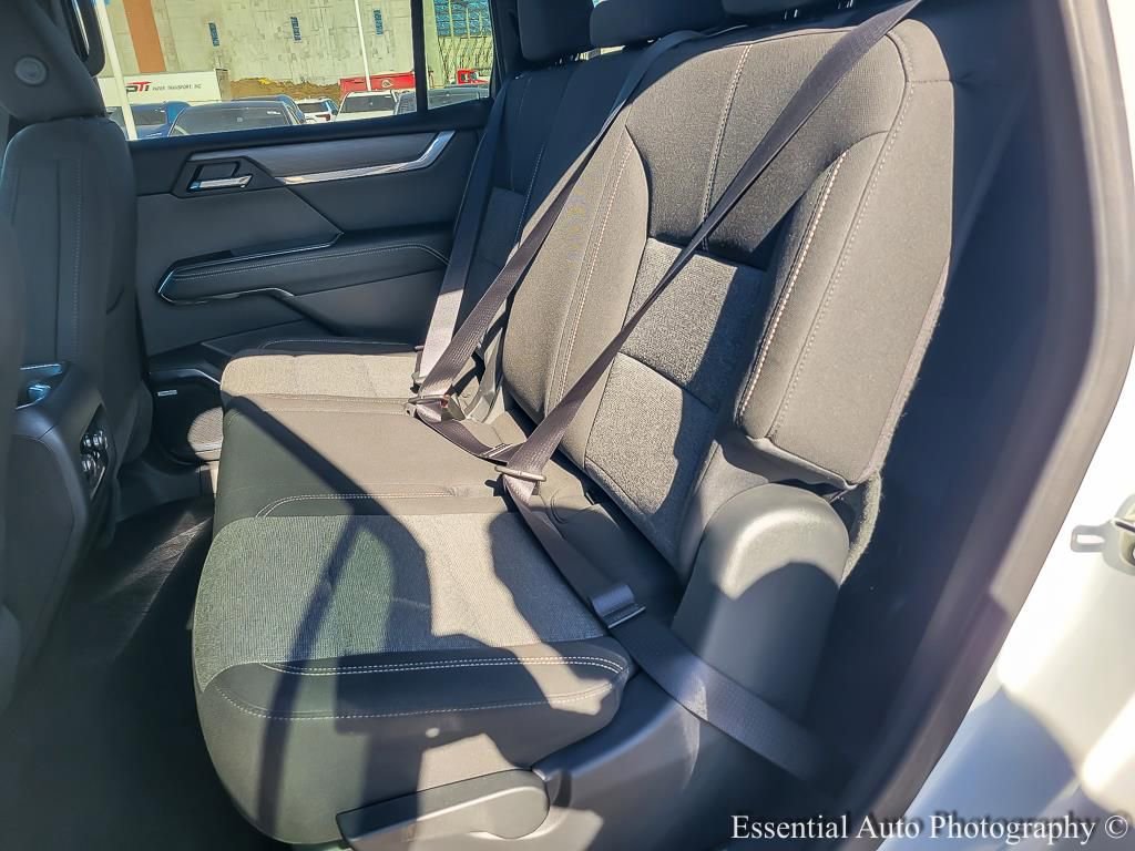 Used 2025 GMC Acadia Elevation AWD/4WD image 11