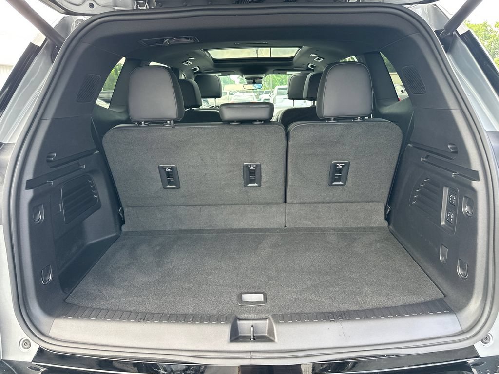 Used 2024 GMC Acadia Denali w/ Super Cruise Package FWD image 19