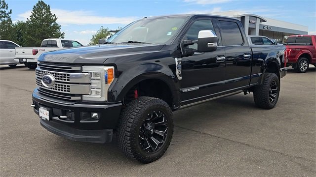 Used 2017 Ford F250 Platinum w/ Platinum Ultimate Package image 4