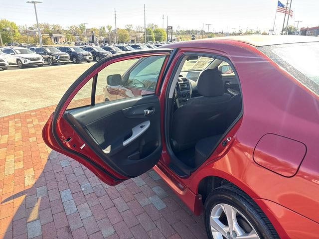 Used 2012 Toyota Corolla S image 27