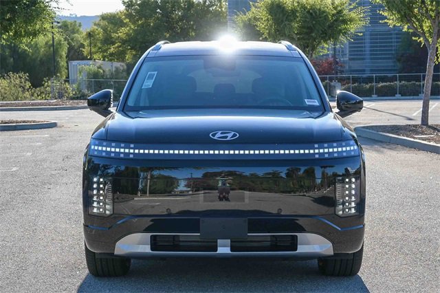 New 2026 Hyundai Ioniq 9 SEL image 2