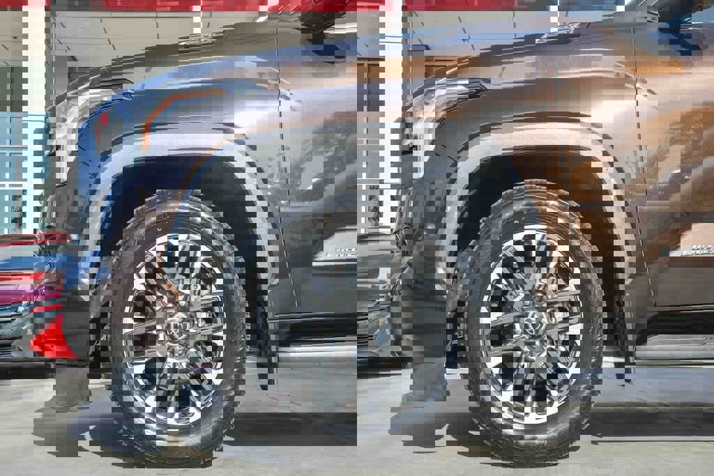 Used 2023 Toyota Sequoia Limited image 12