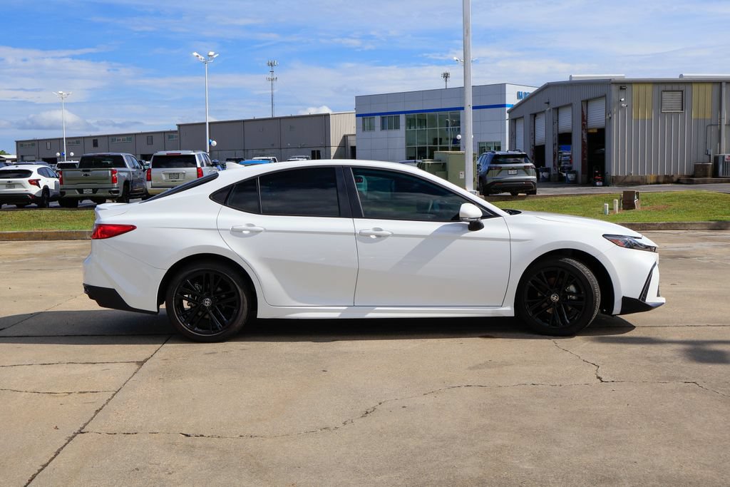 Used 2025 Toyota Camry SE w/ Multimedia Upgrade Package FWD image 23