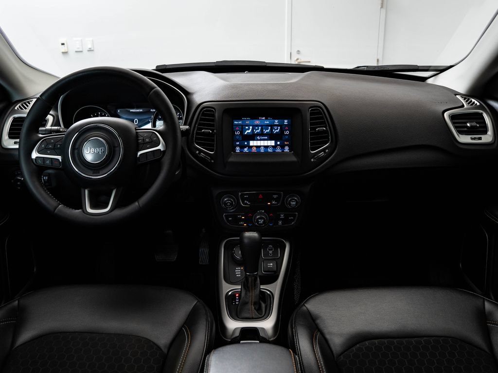 Used 2018 Jeep Compass Latitude w/ Popular Equipment Group AWD/4WD image 31