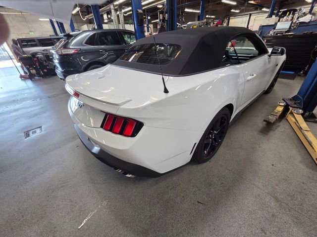 Used 2025 Ford Mustang GT Premium image 3